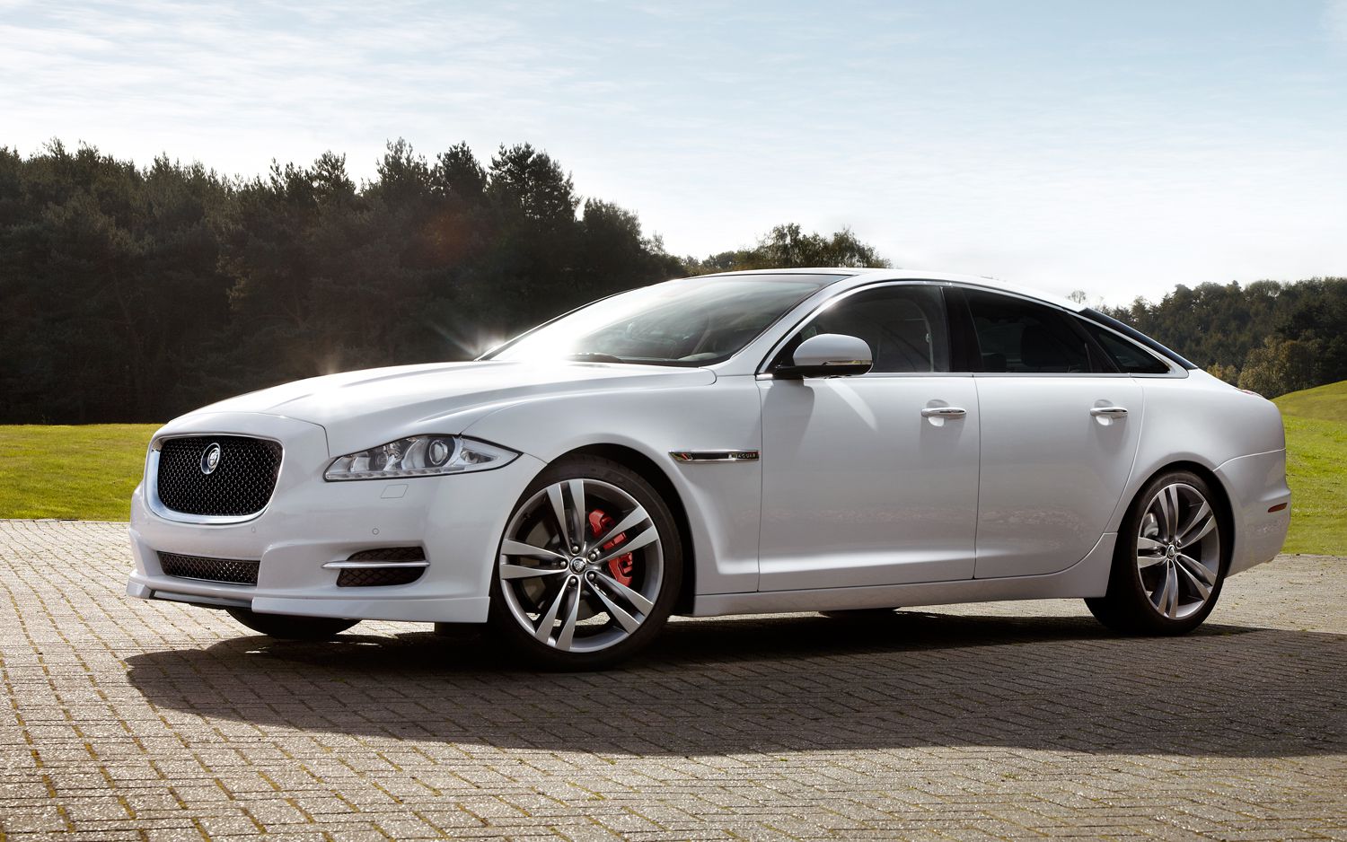 jaguar-xf-2014-12