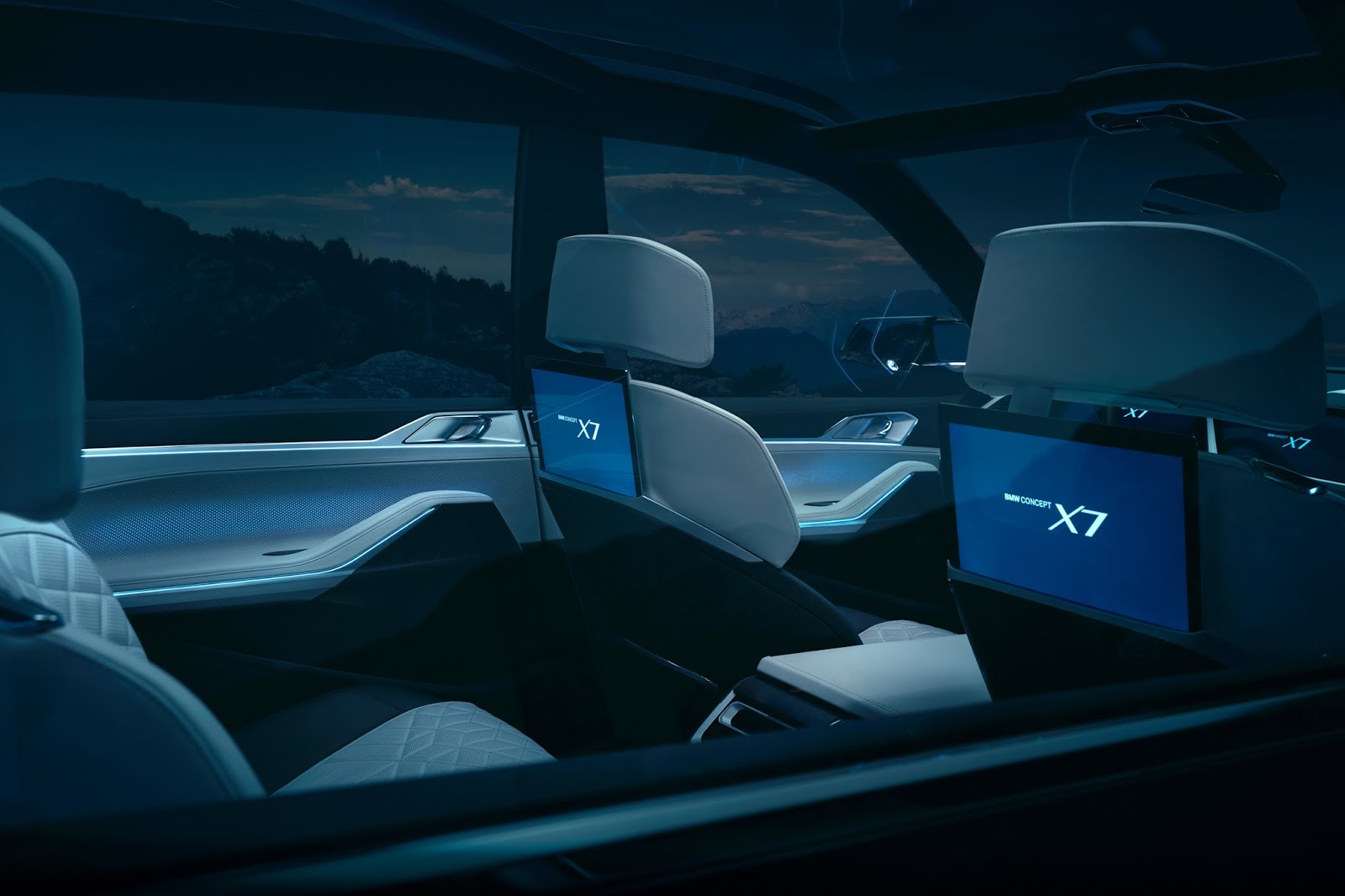 BMW-X7-iPerfomance-Concept-8.