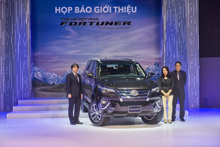 3. Ra mắt Fortuner 2017