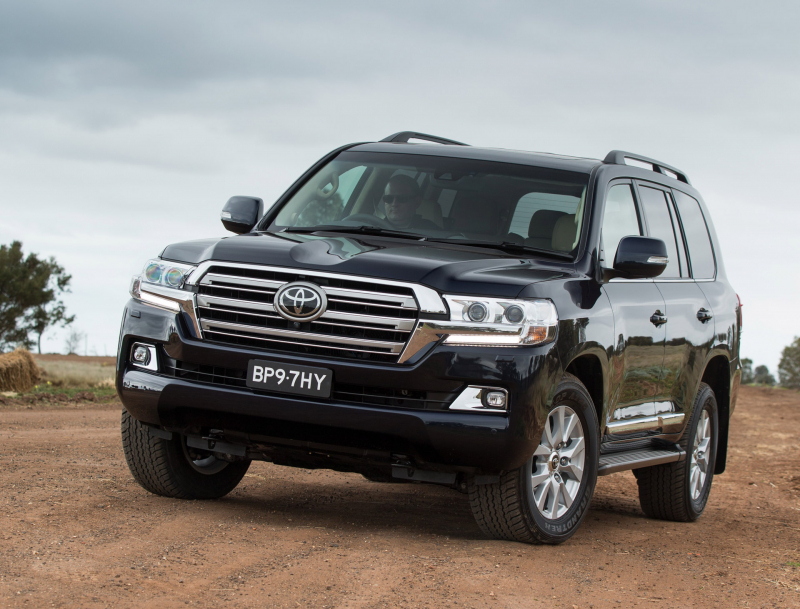 xe-toyota-land-cruiser-2017-trai-nghiem-deo-doc