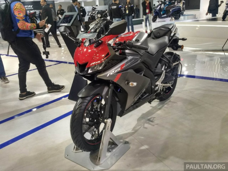 2018-Yamaha-YZF-R15-India-PB-4-850x638