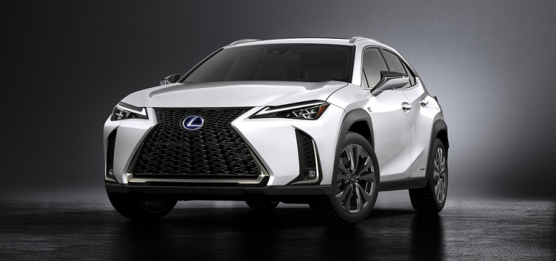 Lexus UX trắng (2)