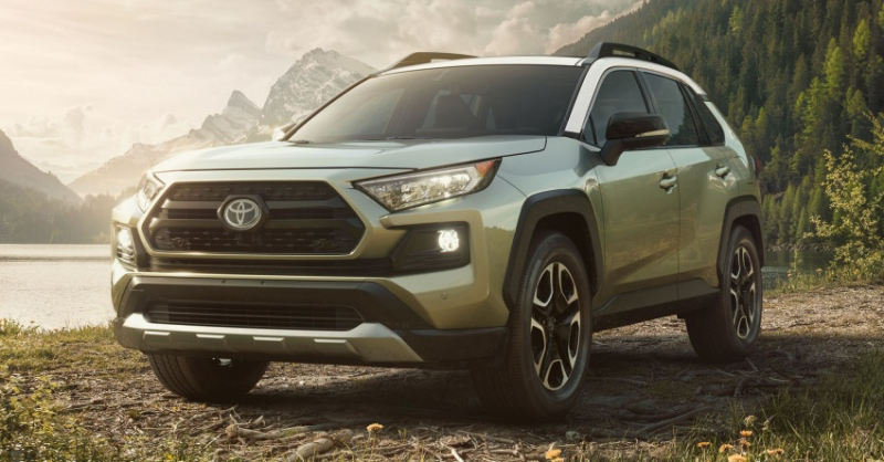 2019-Toyota-RAV4-5-850x445