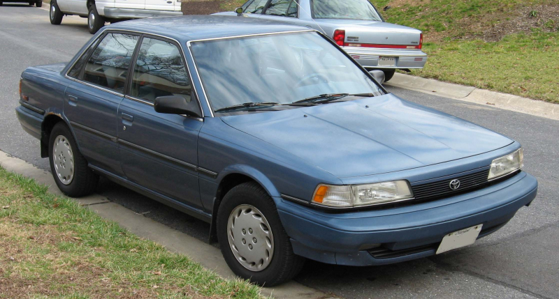 1991-Toyota-Camry-DX