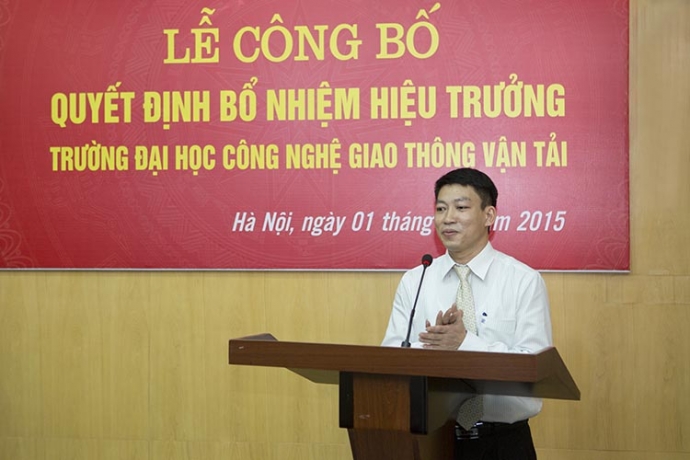 le-cong-bo-hieu-truong-2015-05
