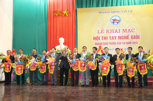 khai-mac-hoi-thi-tay-nghe-gioi-nganh-gtvt-nam-2015