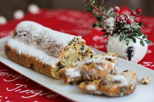 Bánh mỳ ngọt Stollen