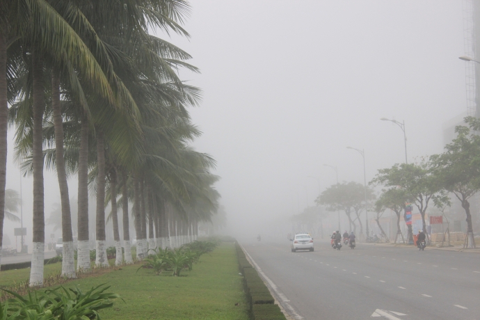 anh-pho-phuong-da-nang-an-hien-trong-suong-mu-day-