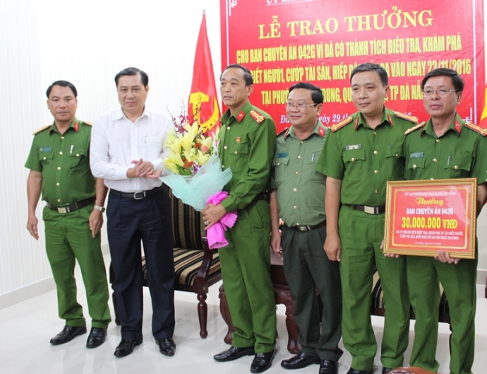 thưởng nóng