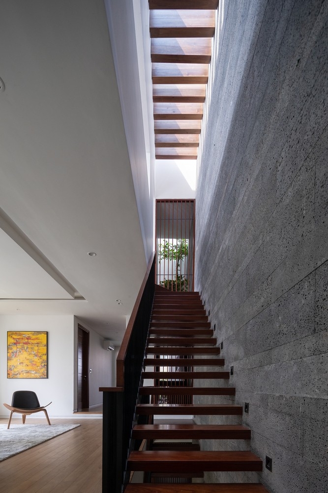 Chi&ecirc;m ngưỡng nh&agrave; 3 tầng ngập gi&oacute; v&agrave; &aacute;nh s&aacute;ng được đề cử l&agrave; c&ocirc;ng tr&igrave;nh của năm