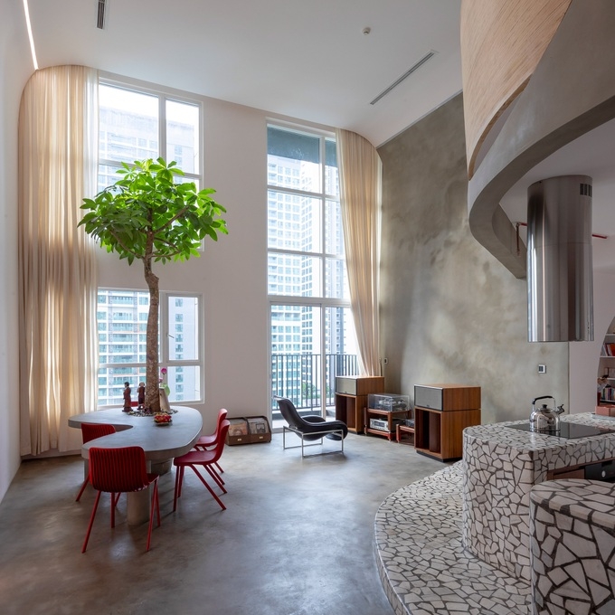 Căn hộ duplex độc đáo tại TPHCM với thiết kế hình khối và ốp đá mài kiểu Mỹ