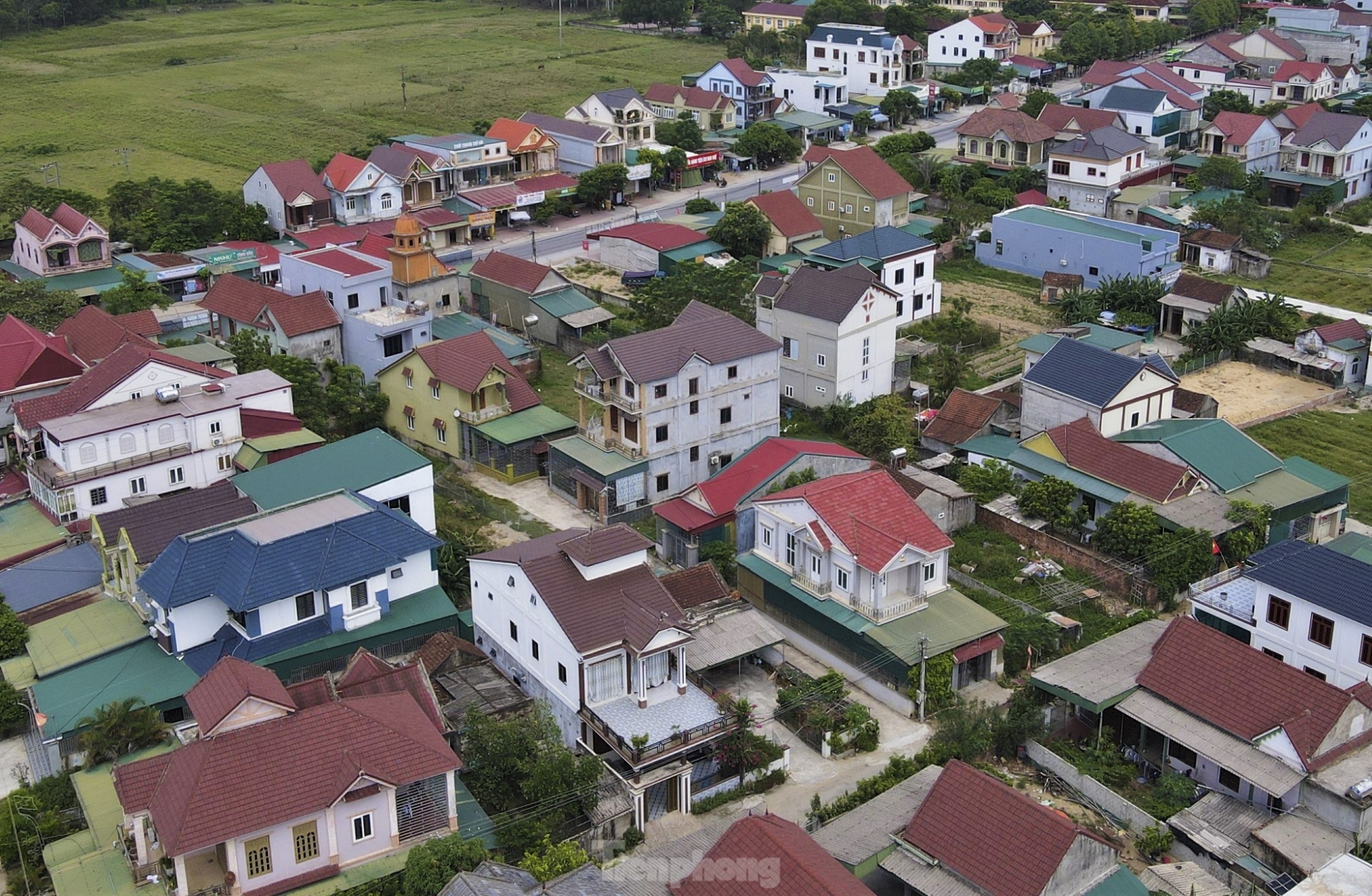 Biệt thự mọc như nấm ở làng xuất khẩu lao động giàu nhất Hà Tĩnh