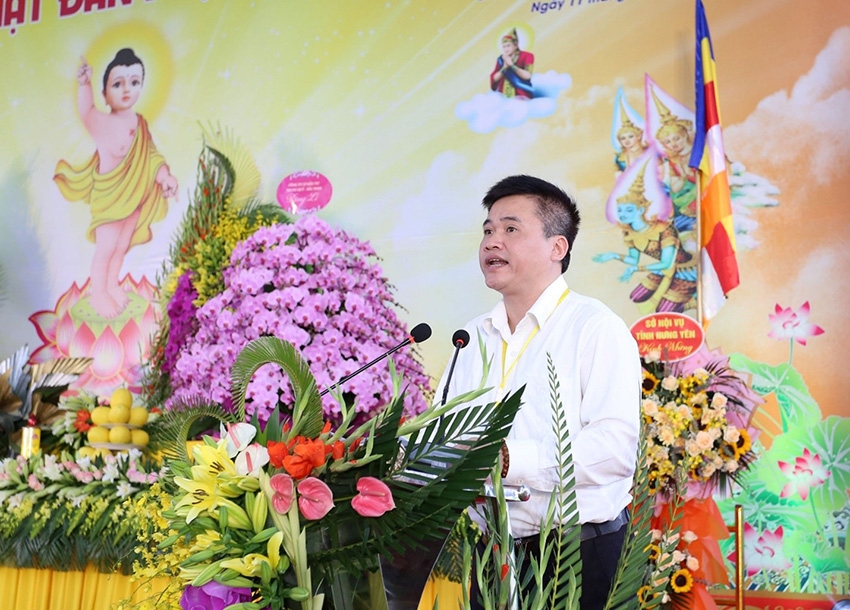 Hưng Yên: Hàng nghìn phật tử tham dự Đại lễ Phật đản tại chùa Phúc Lâm Hưng Yên: Hàng nghìn phật tử tham dự Đại lễ Phật đản tại chùa Phúc Lâm