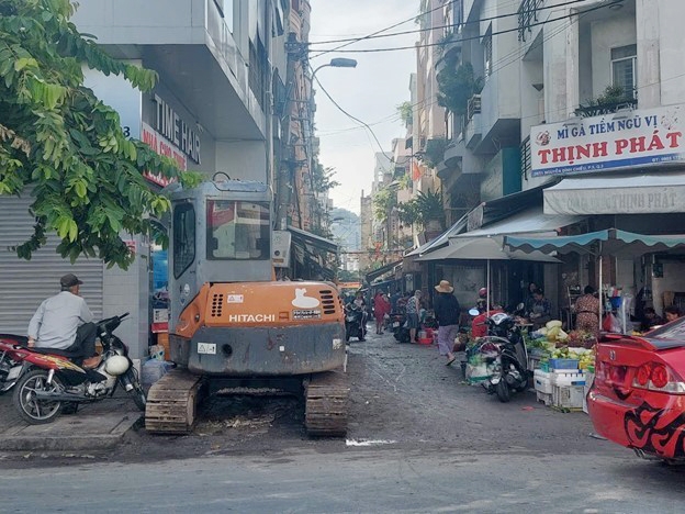 Thành phố Hồ Chí Minh: Tràn lan tình trạng lấn chiếm vỉa hè, lòng đường tại phường 5, quận 3