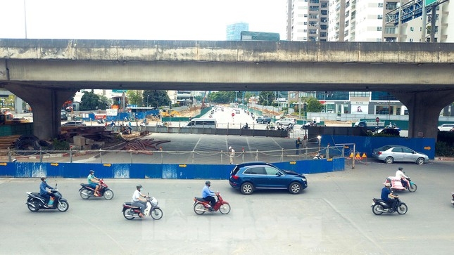 dong nut giao le van luong to huu de thi cong ham chui