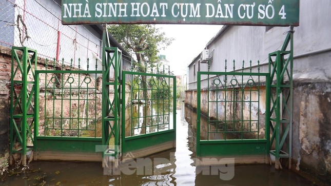 mot tuan sau mua nguoi ha noi van phai bac cau khi vuot nuoc ngap