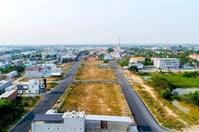 long an thu hoi loat du an bat dong san om dat cham trien khai