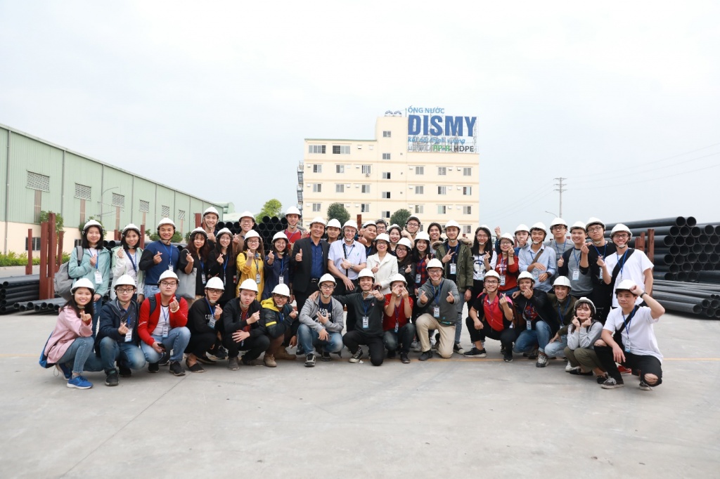 Sinh viên trường Đại học Xây dựng Hà Nội thăm quan thực tế nhà máy sản xuất Ống nhựa Dismy img