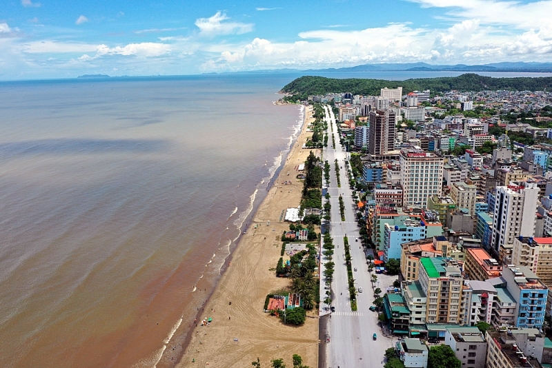 bat dong san ven bien thanh hoa tiep tuc la tam diem
