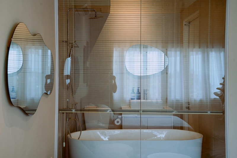 can ho dep xuat than voi gam mau trung tinh vat lieu go gan gui