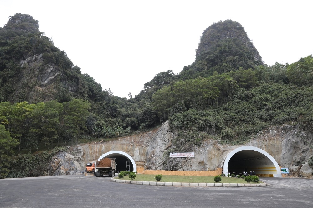 dau mo c quan tro ng cu a de o ca tai tinh quang ninh