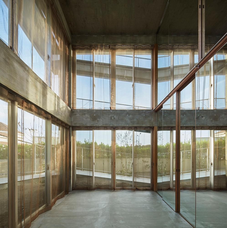 Độc lạ nhà 5 tầng lan can thay cầu thang doc la nha 5 tang lan can thay cau thang