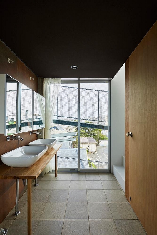 Độc lạ nhà 5 tầng lan can thay cầu thang doc la nha 5 tang lan can thay cau thang