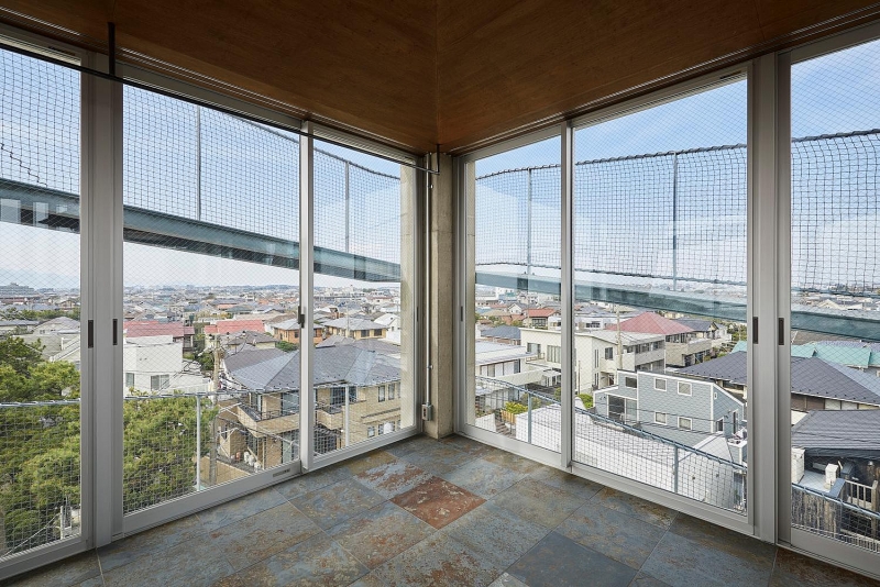 Độc lạ nhà 5 tầng lan can thay cầu thang doc la nha 5 tang lan can thay cau thang