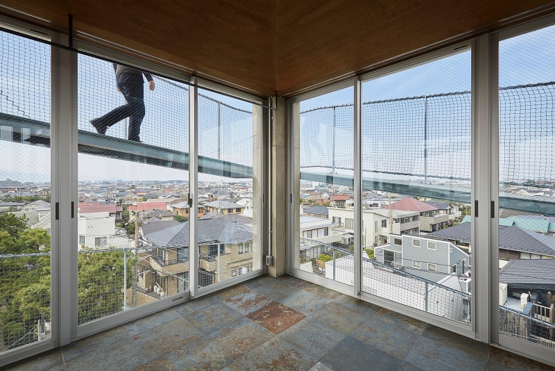 Độc lạ nhà 5 tầng lan can thay cầu thang doc la nha 5 tang lan can thay cau thang