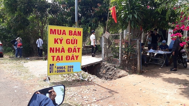 an theo tin du kien mo san bay binh phuoc bong bong bat dong san vo tan