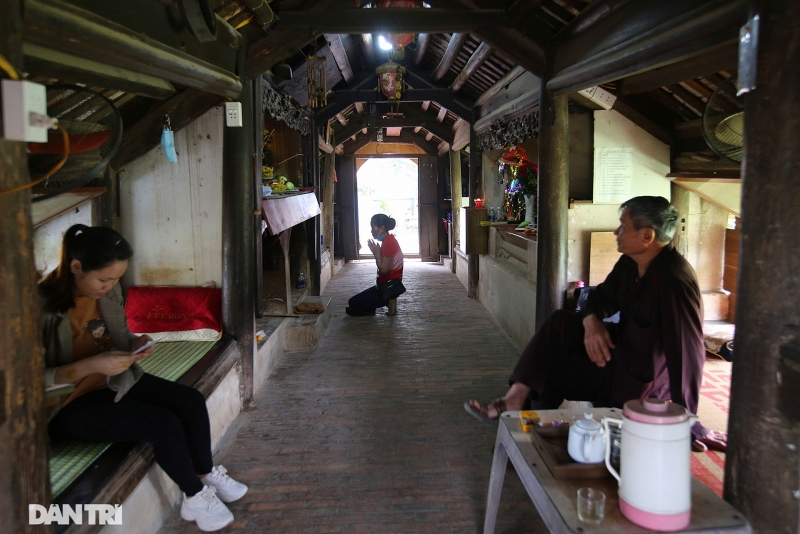 Độc lạ cây cầu có hình thuyền nan úp ngược ở Hà Nội doc la cay cau co hinh thuyen nan up nguoc o ha noi