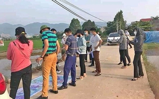 Chuyên gia cảnh báo nguy cơ \'bong bóng\' BĐS, người \'ôm đất\' rơi vào cảnh trắng tay chuyen gia canh bao nguy co bong bong bds nguoi om dat roi vao canh trang tay