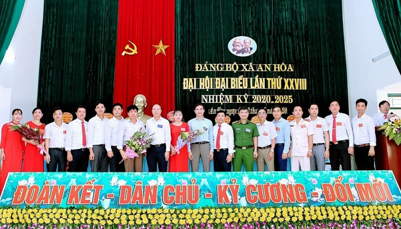 dang bo xa an hoa vinh bao hai phong 75 nam sat son long dan nghia dang