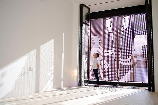 Nhà có mặt tiền "độc": Ngày chắn nắng, tối lên đèn thành tranh vẽ lung linh nha co mat tien doc ngay chan nang toi len den thanh tranh ve lung linh