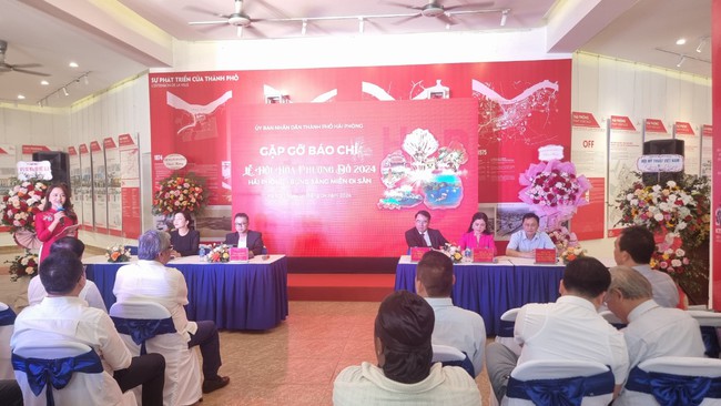 Lần đầu tiên Hải Phòng tổ chức bắn pháo hoa tại lễ hội Hoa phượng đỏ 2024- Ảnh 2.