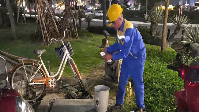 Sở Xây dựng Đà Nẵng lên tiếng vụ bãi biển Mỹ Khê có mùi hôi thối- Ảnh 1. Sở Xây dựng Đà Nẵng lên tiếng vụ bãi biển Mỹ Khê có mùi hôi thối- Ảnh 1.
