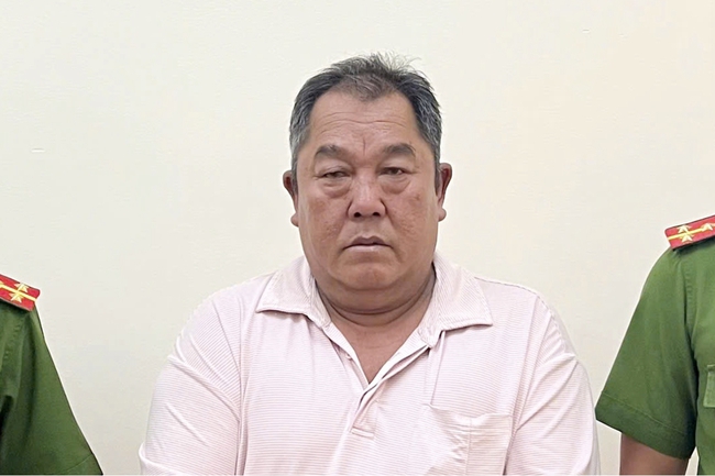 T&acirc;y Ninh: Bắt tạm giam gi&aacute;m đốc doanh nghiệp ch&ocirc;n lấp tr&aacute;i ph&eacute;p hơn 1.000 tấn tro, xỉ than- Ảnh 1.