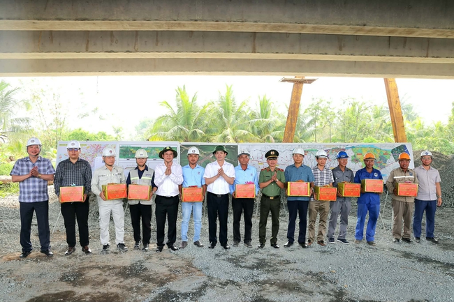 Cao tốc Ch&acirc;u Đốc - Cần Thơ - S&oacute;c Trăng thi c&ocirc;ng gần 50% vẫn "kh&aacute;t" c&aacute;t v&agrave; đ&aacute;- Ảnh 2.