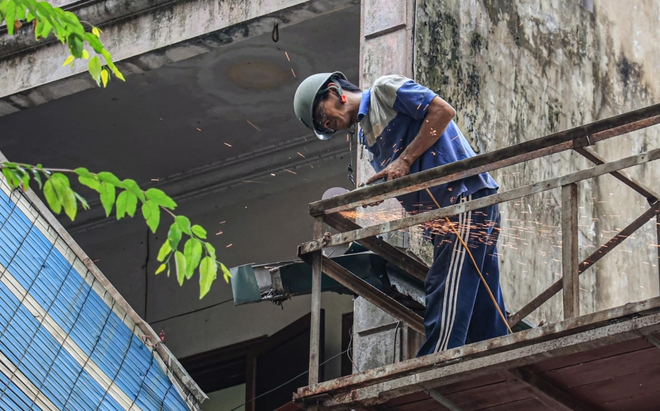 Hà Nội: Cận cảnh người dân dỡ nhà, giao mặt bằng mở rộng đường Nguyễn Tuân- Ảnh 13.