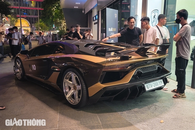 Dàn siêu xe Lamborghini trăm tỷ đồng quy tụ tại Việt Nam- Ảnh 6.