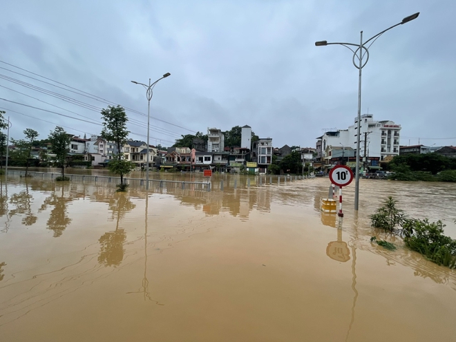 Cao Bằng: Mưa lớn gây ngập lụt nhiều nơi, hàng trăm hộ dân bị ảnh hưởng- Ảnh 2.