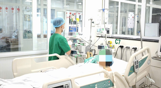 Sốt xuất huyết gia tăng sau mưa lũ, lưu ý biến chứng nặng- Ảnh 1. Sốt xuất huyết gia tăng sau mưa lũ, lưu ý biến chứng nặng- Ảnh 1.