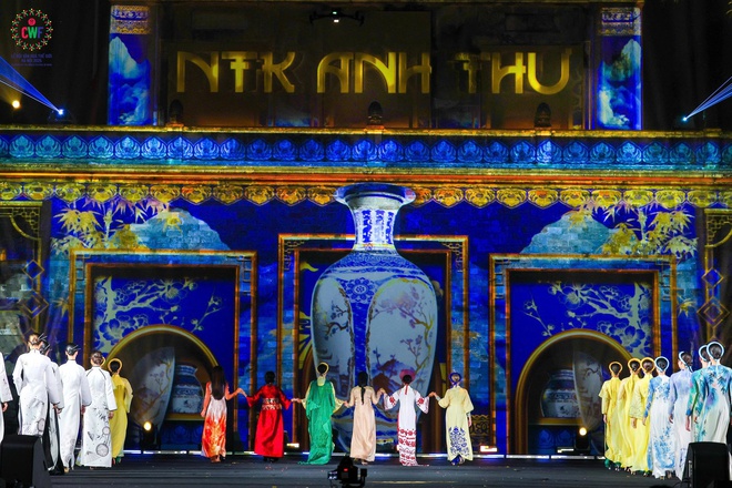Show diễn "Bước chân Di sản" của Lễ hội Văn hóa quyên góp được 2,5 tỷ đồng ủng hộ vùng lũ- Ảnh 2.