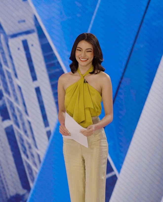 MC nổi tiếng dẫn bản tin giờ vàng đăng quang Miss Grand International 2025- Ảnh 5. MC nổi tiếng dẫn bản tin giờ vàng đăng quang Miss Grand International 2025- Ảnh 5.