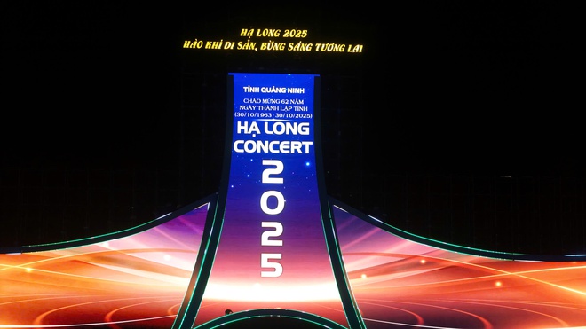 Đại tiệc âm nhạc Hạ Long 2025 rực rỡ và đầy cảm xúc- Ảnh 5. Đại tiệc âm nhạc Hạ Long 2025 rực rỡ và đầy cảm xúc- Ảnh 5.