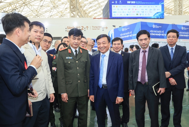 Toàn cảnh triển lãm quốc tế về công nghệ đường sắt- Ảnh 4.