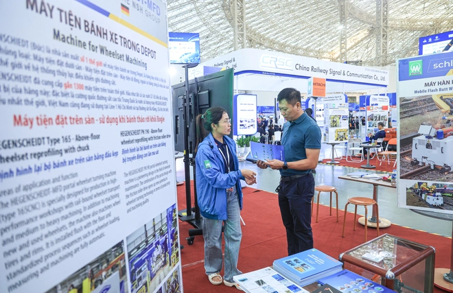 Toàn cảnh triển lãm quốc tế về công nghệ đường sắt- Ảnh 17.