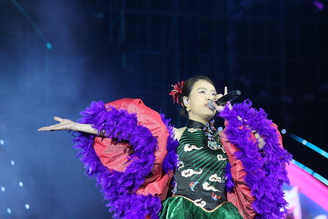 "Đất mỏ anh hùng" – Đêm nghệ thuật tri ân thợ mỏ, rực sáng Quảng Ninh- Ảnh 7.