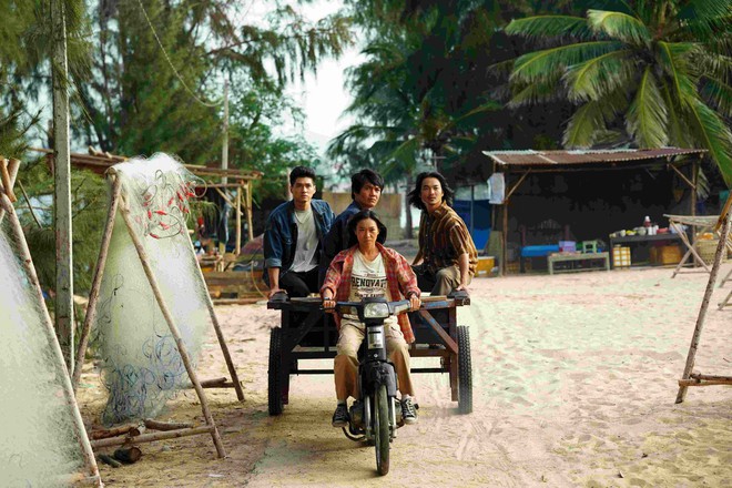 Tốc độ kiếm tiền bất ngờ của "Truy tìm long diên hương"- Ảnh 3. Tốc độ kiếm tiền bất ngờ của "Truy tìm long diên hương"- Ảnh 3.