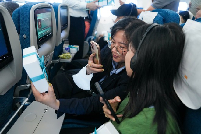 Vietnam Airlines ra mắt mùi hương thương hiệu đầu tiên tại Việt Nam- Ảnh 6. Vietnam Airlines ra mắt mùi hương thương hiệu đầu tiên tại Việt Nam- Ảnh 6.